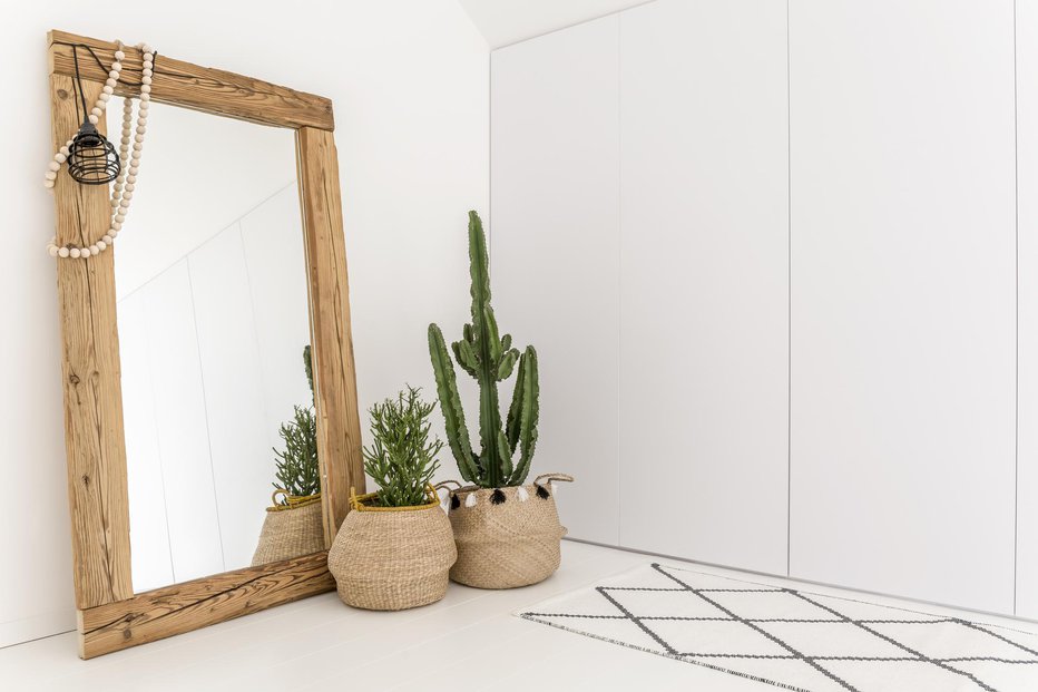 Fotografija: Ogledala so uporaben in dekorativen element, ni pa vseeno, kje v domu zanje najdete prostor. FOTO: Thinkstock