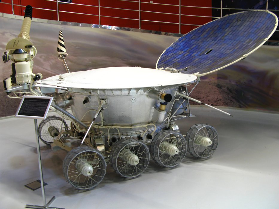 Fotografija: Sovjetski lunohod 1 je bilo prvo vozilce na Luni. FOTO: Wikimedia Commons