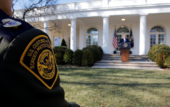 Komentarjev o podganah, Beli hiši in predsedniku ZDA Donaldu Trumpu zlepa ne zmanjka. FOTO: Reuters
