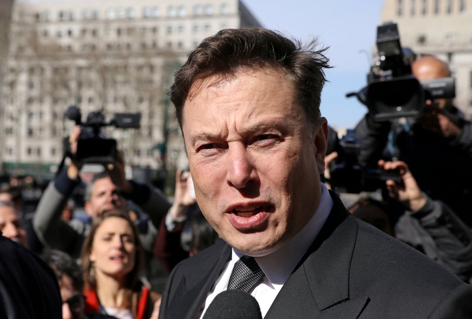Fotografija: Ustanovitelj in šef Tesle Elon Musk obljublja povečanje proizvodnje. FOTO: Reuters
