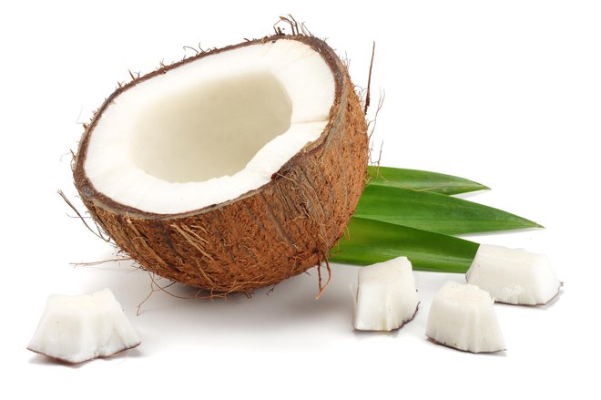Kokosov oreh ima res trdo lupino.