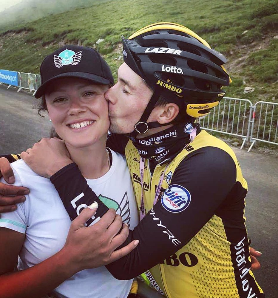 Fotografija: Lora svojega Primoža spremlja na Giro d'Italia, že junija pa se bosta razveselila sinčka. Foto Instagram