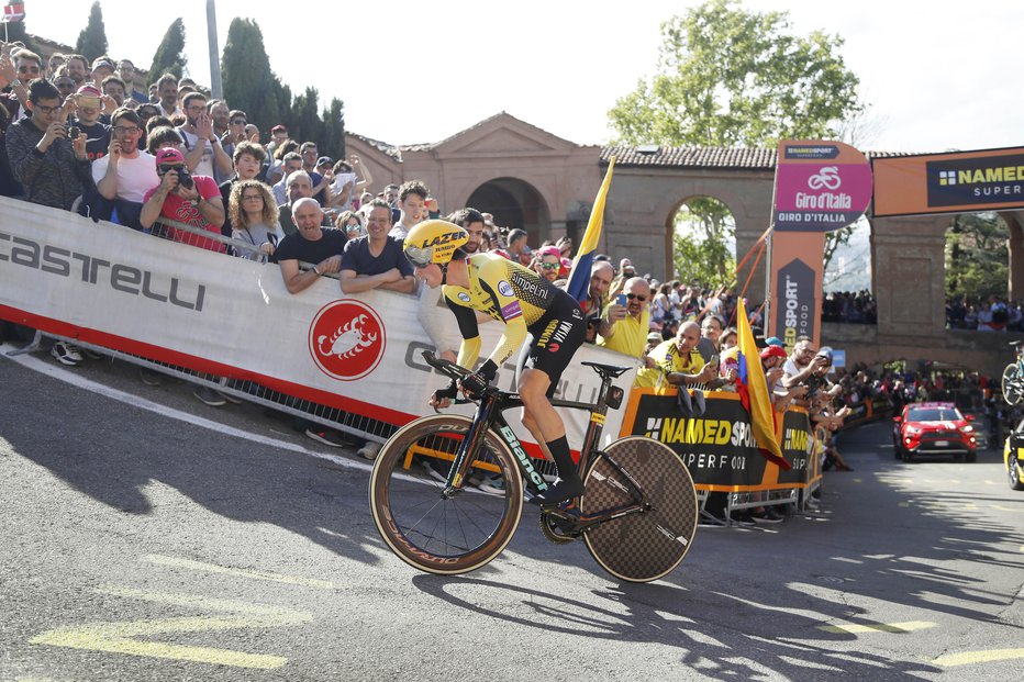 Fotografija: Primož Roglič v Italiji še naprej kraljuje na kronometrskem kolesu. FOTO: Leon Vidic