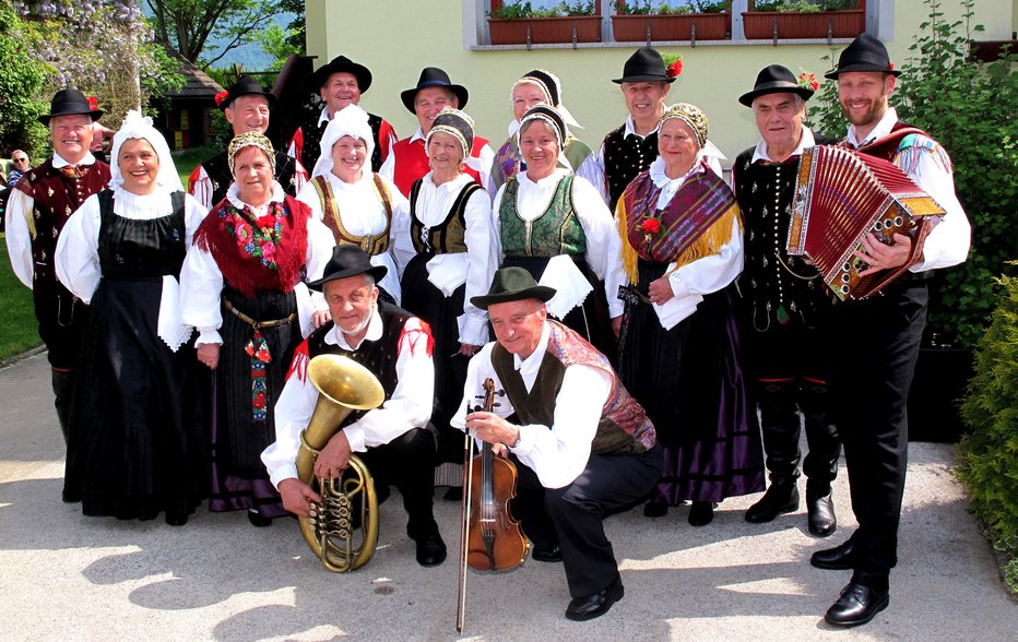 Fotografija: V kulturnem programu so nastopili člani Folklorne skupine DU Naklo.