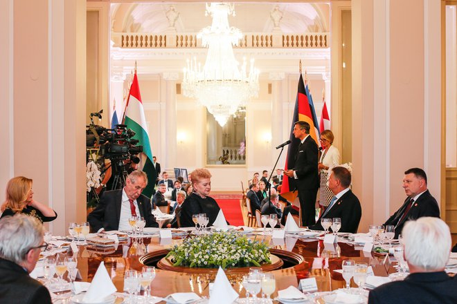 Uradna večerja, ki jo je gostil predsednik republike Borut Pahor. FOTO: Stanko Gruden/sta