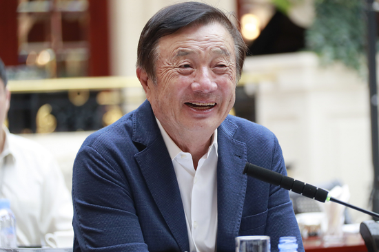 Fotografija: Ren Zhengfei, ustanovitelj in velešef Huaweija, ima še vedno zadnjo besedo pri vseh poslovnih odločitvah. FOTO: Huawei