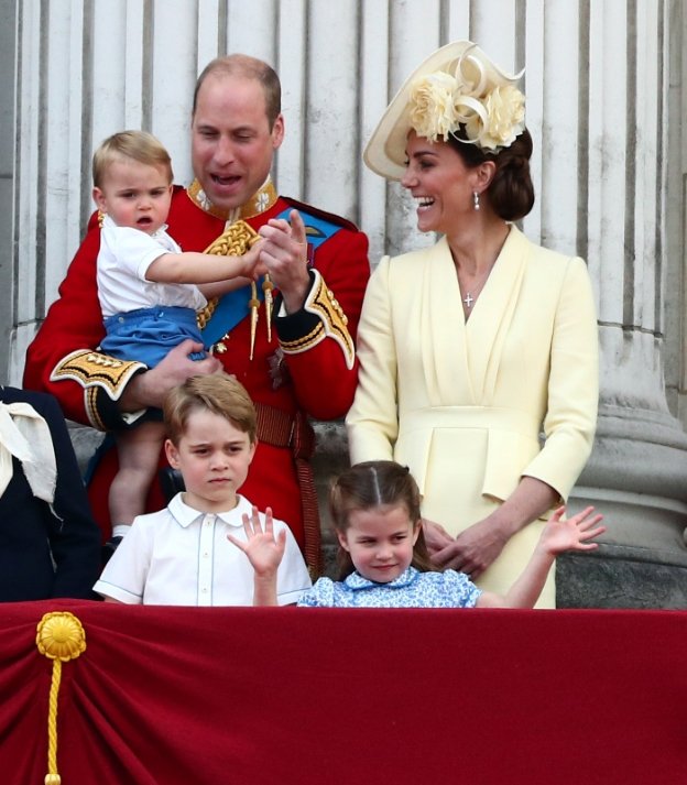 Fotografija: Princ Louis. FOTO: Povečava fotografije, Reuters