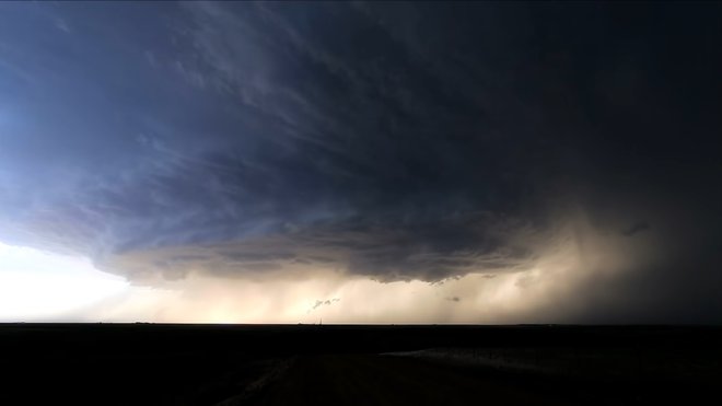 Supercelična nevihta. FOTO: zaslonski posnetek