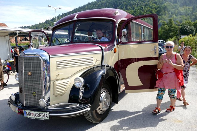 Starodobni avtobus bo vozil v Bistro.
