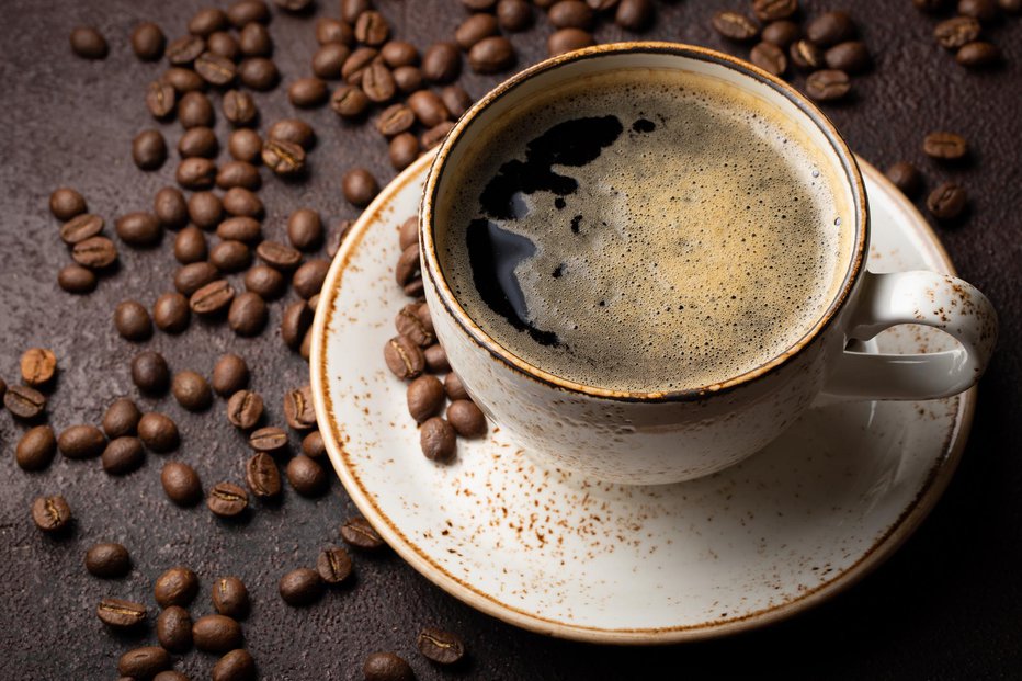 Fotografija: Ne kofein, za odvajalni učinek kave so zaslužne druge, v njej prisotne snovi. FOTO: Thinkstock