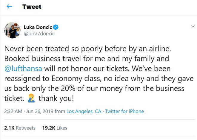 Lukova objava na twitterju, ki je slednjič zganila veliko letalsko družbo. Foto: twitter