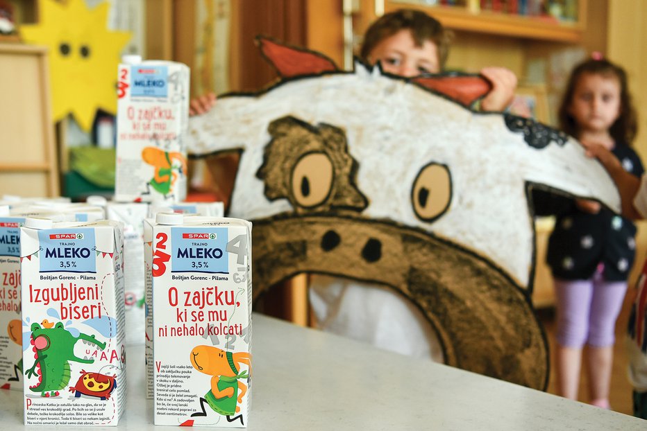 Fotografija: Trajno mleko je prejelo tudi 15 vrtcev, med njimi Vrtec Zalog - Pedenjped. FOTO: Spar Slovenija
