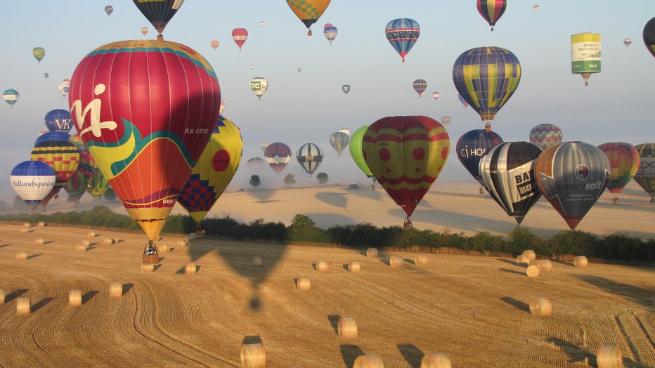 Fotografija: Nebo nad Pomurjem bodo prekrili toplozračni baloni. Foto: BK Roto