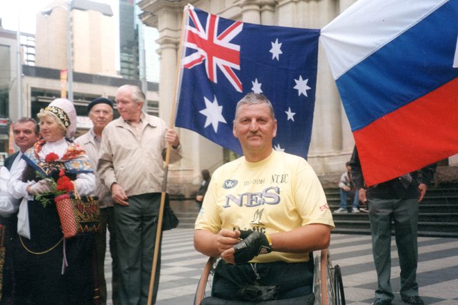 Na navadnem invalidskem vozičku je pretekel 1000 kilometrov od Sydneyja do Melbourna.