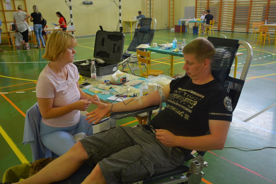 Fotografija: Lani je v severovzhodni Sloveniji kri darovalo 21.956 krvodajalcev.