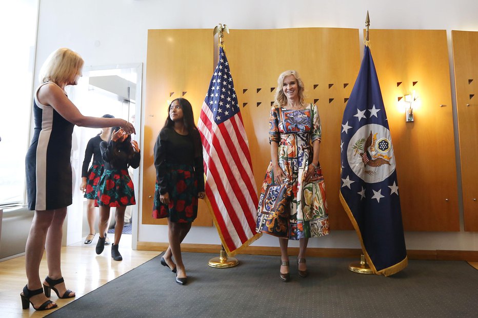 Fotografija: V Slovenijo je prispela nova veleposlanica ZDA Lynda C. Blanchard. FOTO: Leon Vidic, Delo