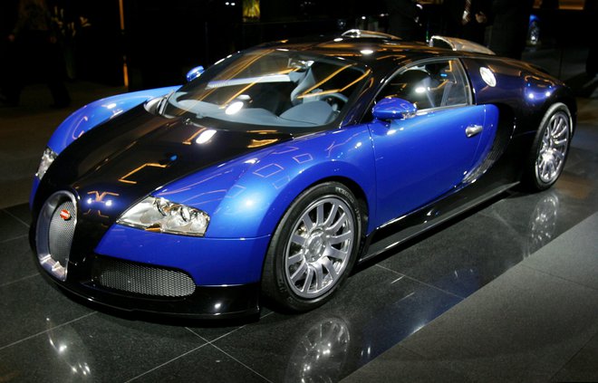 Bugatti veyron je imel pred skoraj desetletjem in pol za tiste čase neverjetnih tisoč konjev. FOTO: Reuters