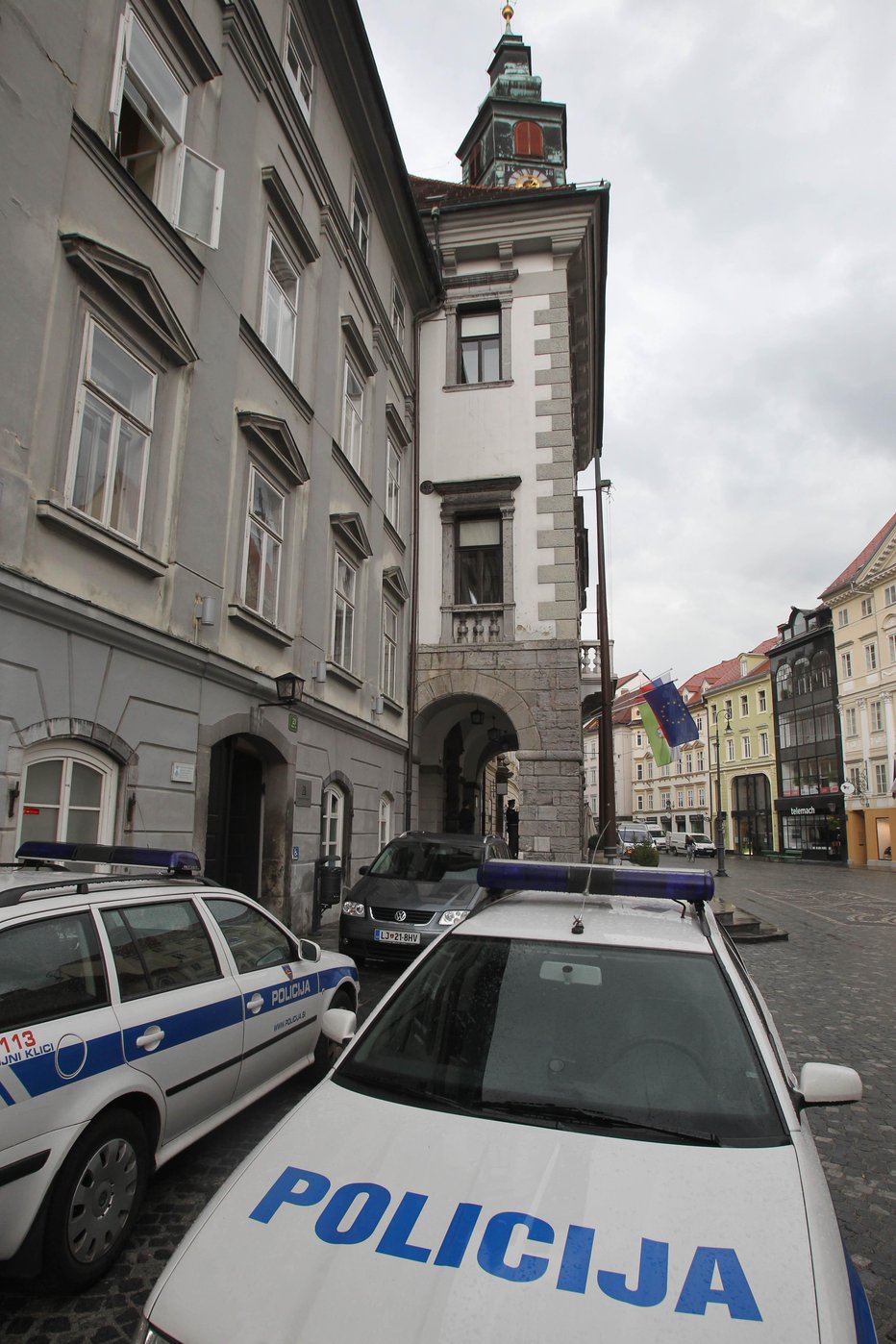 Fotografija: Prvo žrtev je napadel pred ljubljanskim magistratom. FOTOGRAFIJI: Blaž Samec