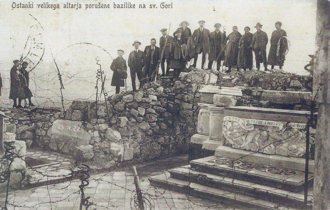 Bazilika na Sveti gori pri Solkanu je bila 1915. povsem porušena.