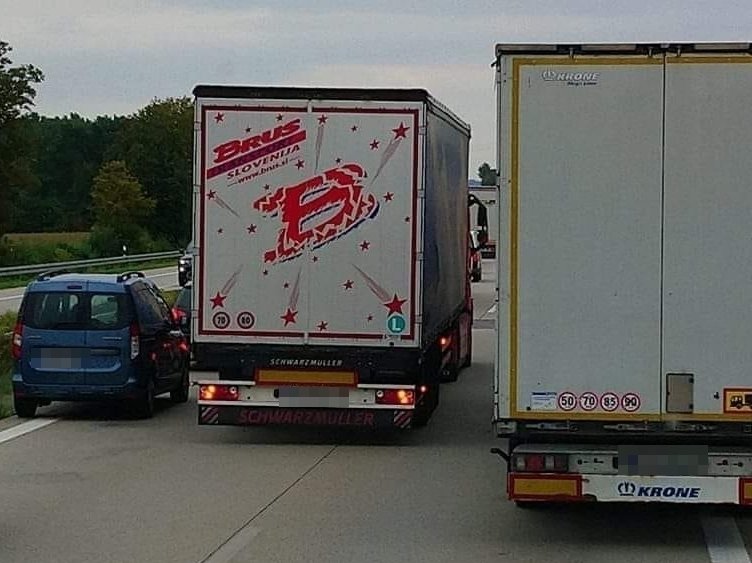 Fotografija: Sramotno početje tovornjakarja. FOTO: Facebook