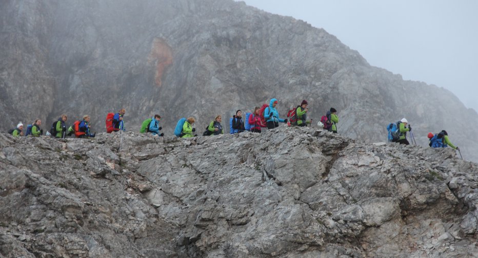Fotografija: Letos nam vrh Triglava ni bil usojen. FOTOGRAFIJE: Boštjan Fon