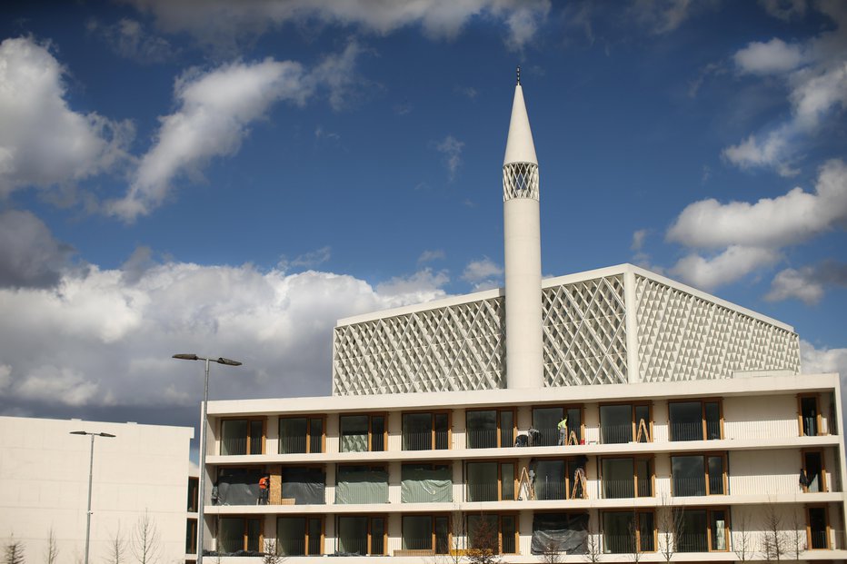 Fotografija: Gradnja islamskega kulturnega centra v Ljubljani. FOTO: Jure Eržen, Delo