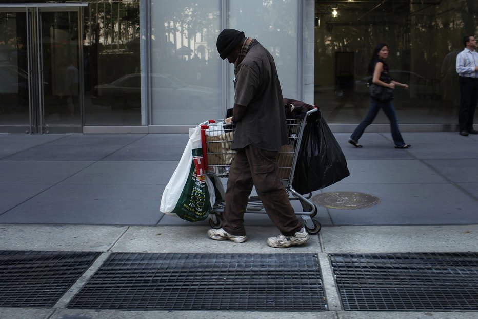 Fotografija: Oblasti se bojijo, da bo brezdomcev v New Yorku še več. FOTO: Reuters