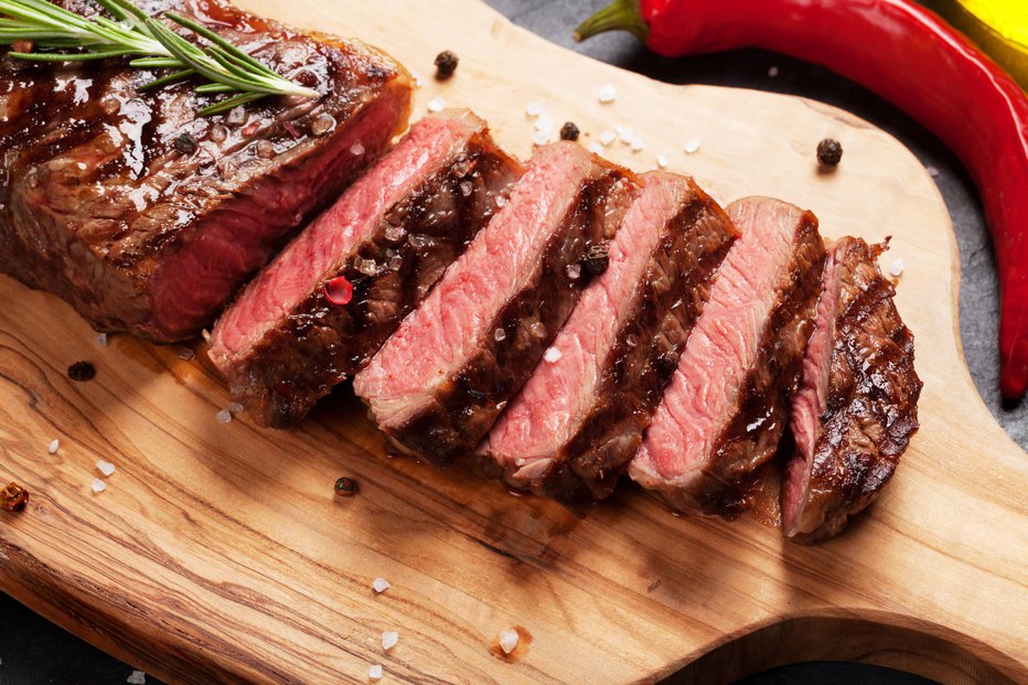 Fotografija: Rdeče meso naj bi jedli največ trikrat na teden. FOTOgrafiji: Guliver/Getty Images