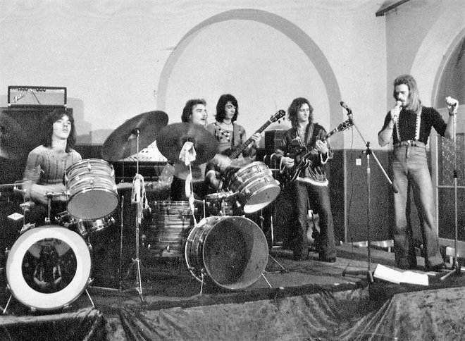 Skupina Spomin na novoletnem koncertu v Piranu leta 1974 FOTO: Iztok Struna