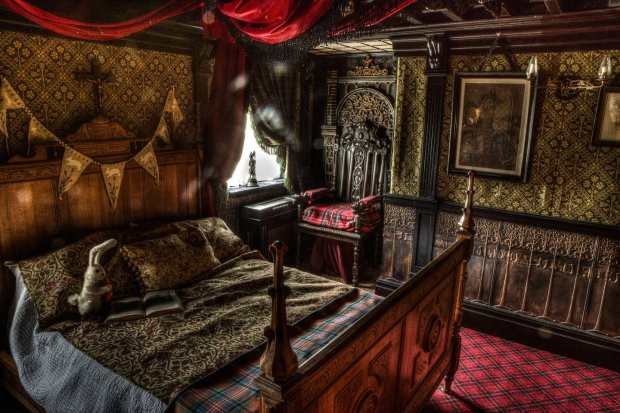 V Essexu lahko gostje prespijo v sobi, v kateri je nekoč v sumljivih okoliščinah umrl deček.