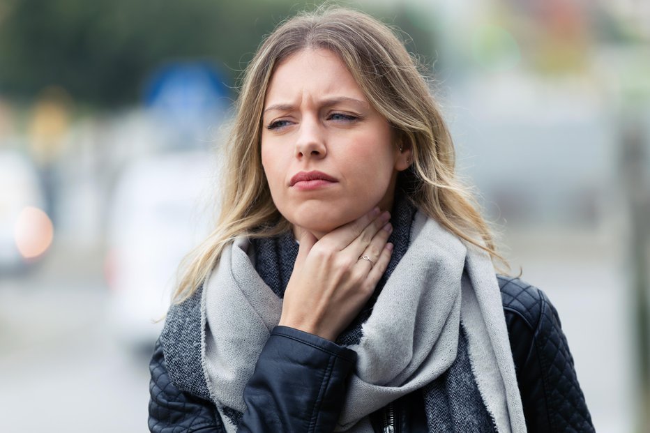 Fotografija: Pri sindromu kronične utrujenosti se lahko pojavi tudi boleče grlo. FOTO: Guliver/Getty Images