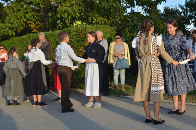 Zaplesali so tudi mladi folkloristi otroške FS Pürgaška deca.