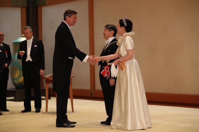 Kronanja in banketa po njem se je udeležil tudi slovenski predsednik Borut Pahor. FOTO: Facebook