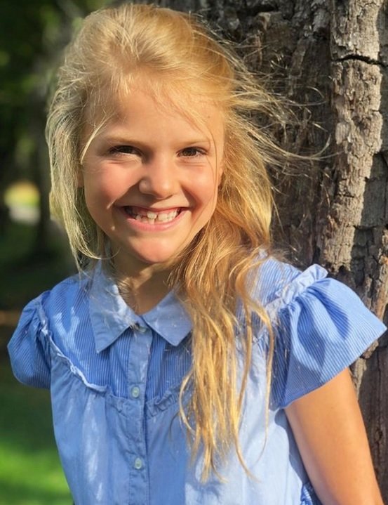 Švedska princesa Estelle bo nekega dne na prestolu zamenjala mamo. FOTO: Instagram