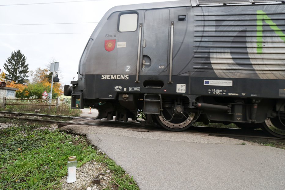 Fotografija: Nesreče na železniških progah so pogoste, tudi s smrtnim izidom. FOTO: Marko Feist