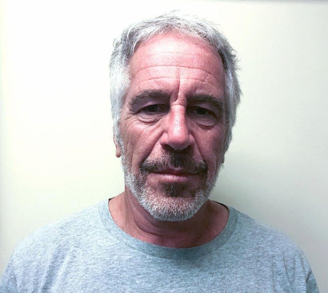 Jeffrey Epstein se je po uradni interpretaciji obesil v svoji zaporniški celic. FOTO: Handout Reuters