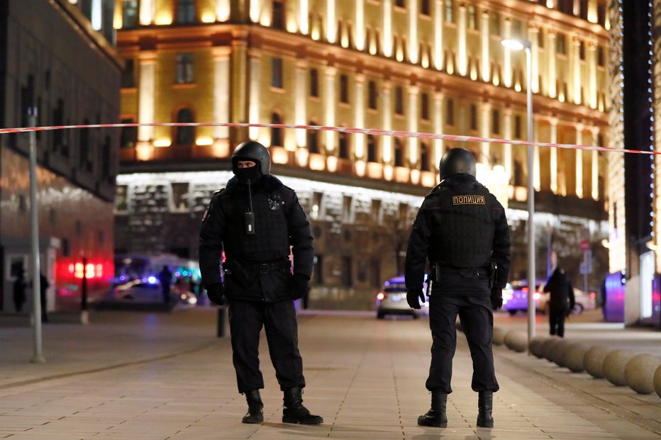 Fotografija: Varnostne službe so zavzele ulice Moskve. FOTO: Shamil Zhumatov, Reuters