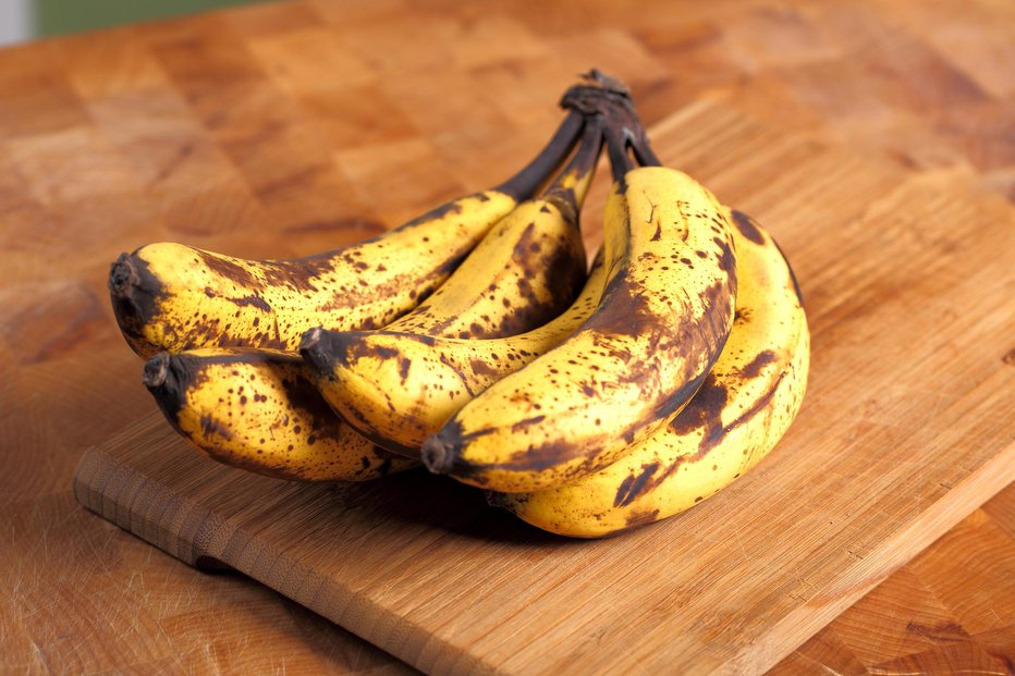 Fotografija: Obstaja preprost način, ki podaljša svežino banan. FOTO: Thinkstock