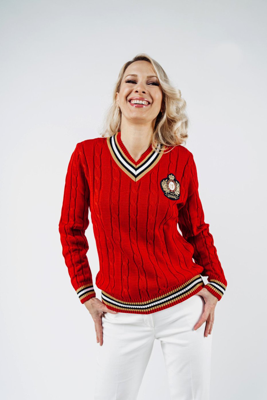 Fotografija: Silvestrovo v rdečem puloverju Premium Ferme. Foto: Blaž Fortuna
