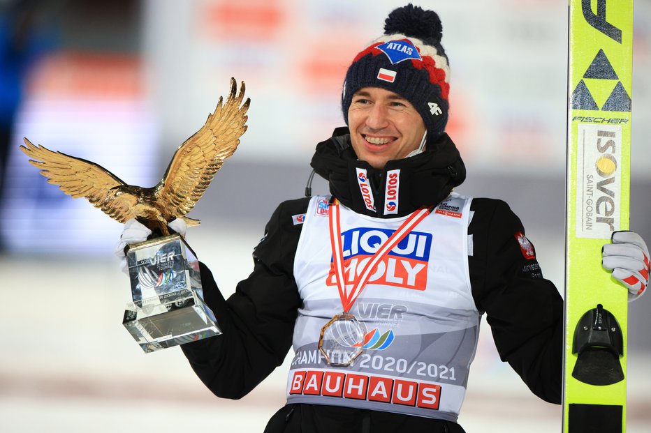 Fotografija: Kamil Stoch je le še potrdil, da je najboljši smučarski skakalec v zadnjem desetletju. FOTO: Lisi Niesner/Reuters