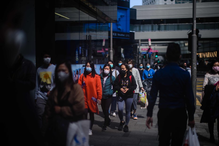 Fotografija: Skupno število okuženih je zdaj naraslo na 60.000. FOTO: Anthony Wallace/AFP