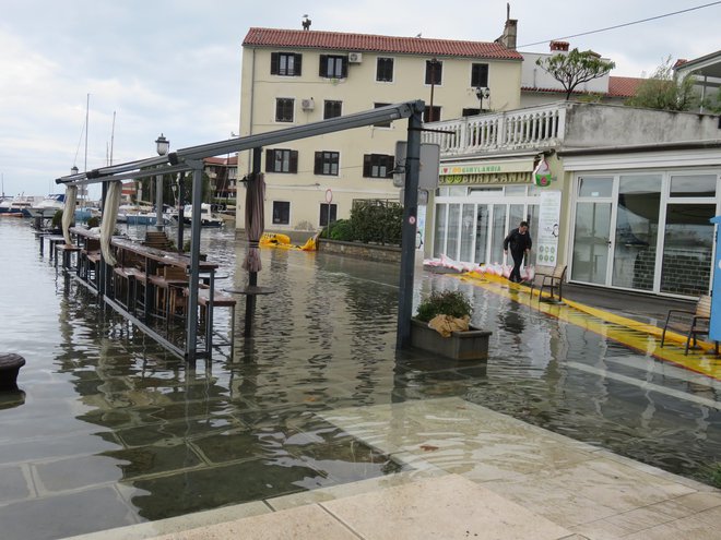 Poplave na Obali. FOTO: Nataša Čepar