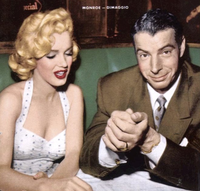Na zadnjih sedežih naj bi sedela Marilyn Monroe in Joe DiMaggio. Foto: Wikipedia