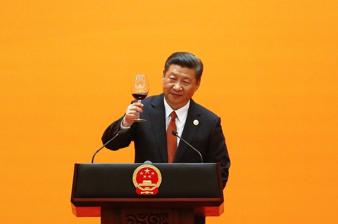 Ker je profesor kritiziral predsednika države Xi Jinpinga zaradi pandemije novega koronavirusa, so mu odvzeli prostost. FOTO: Damir Sagolj/Reuters Pictures