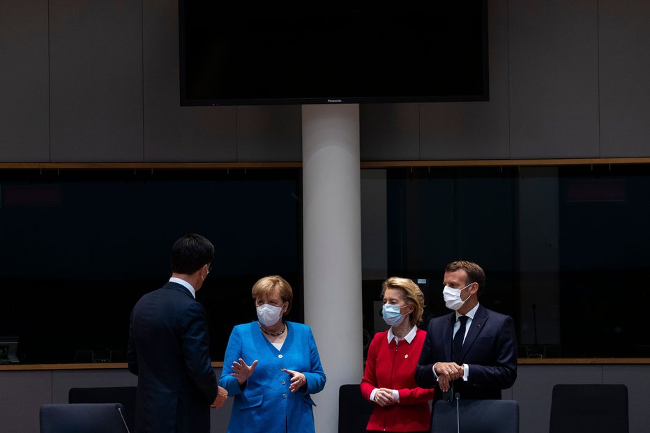 Fotografija: Pogajanja v različnih formatih trajajo že četrti dan. FOTO: Francisco Seco/AFP