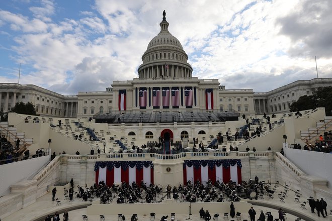 Inavguracija 46. predsednika letos drugačna kot pretekle. FOTO: Jim Bourg, Reuters