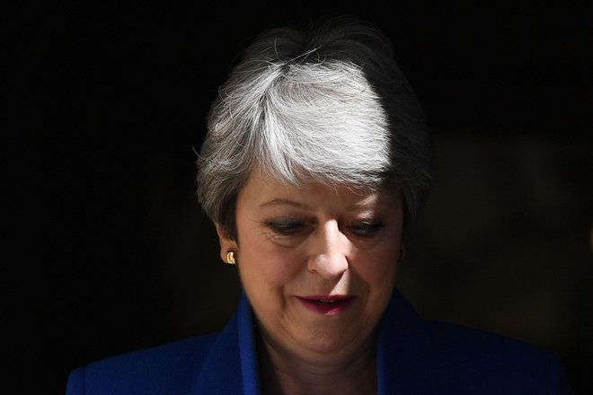 Theresa May se po treh vodenja vlade zapušča premierski položaj. FOTO: AFP