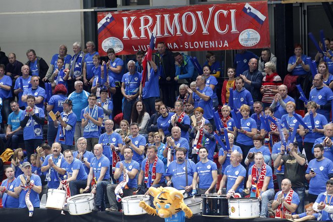 Navijači Krima niso mogli videti edine domače zmage Krima v ligi prvakinj. FOTO: Mavric Pivk
