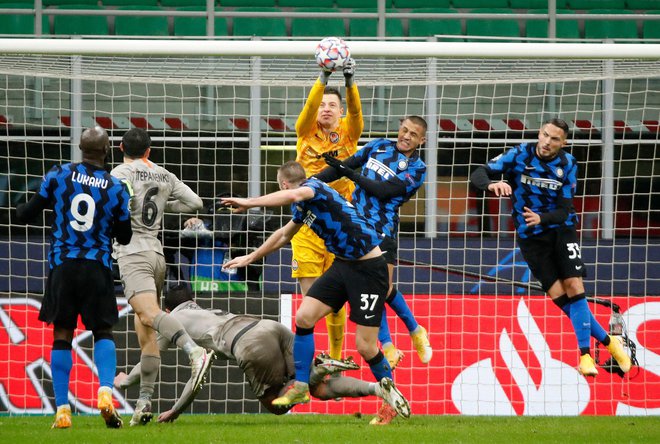 Inter je prvič v svoji zgodovini zasedel zadnje mesto v skupini. FOTO: Alessandro Garofalo/Reuters