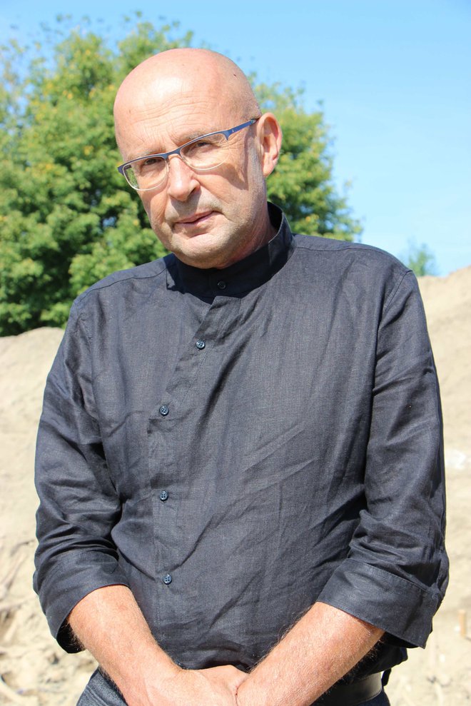 Dr. Jože Dežman, predsednik vladne komisije za reševanje vprašanj prikritih grobišč. Foto: Tanja Jakše Gazvoda